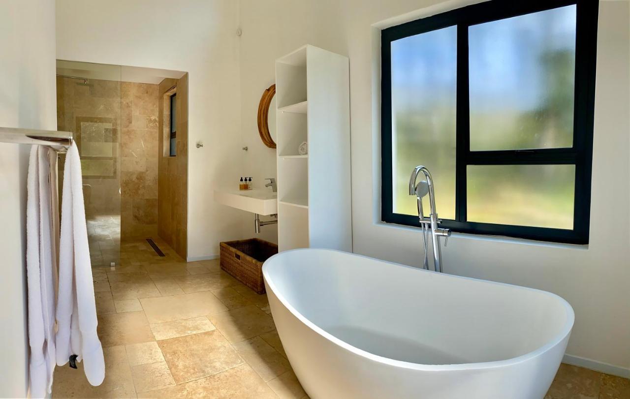 Vida Nova Retreat Hotel เฮาต์เบย์ ภายนอก รูปภาพ